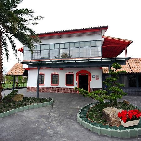 The Tiles Garden Yilan B&B Dongshan  Exteriör bild